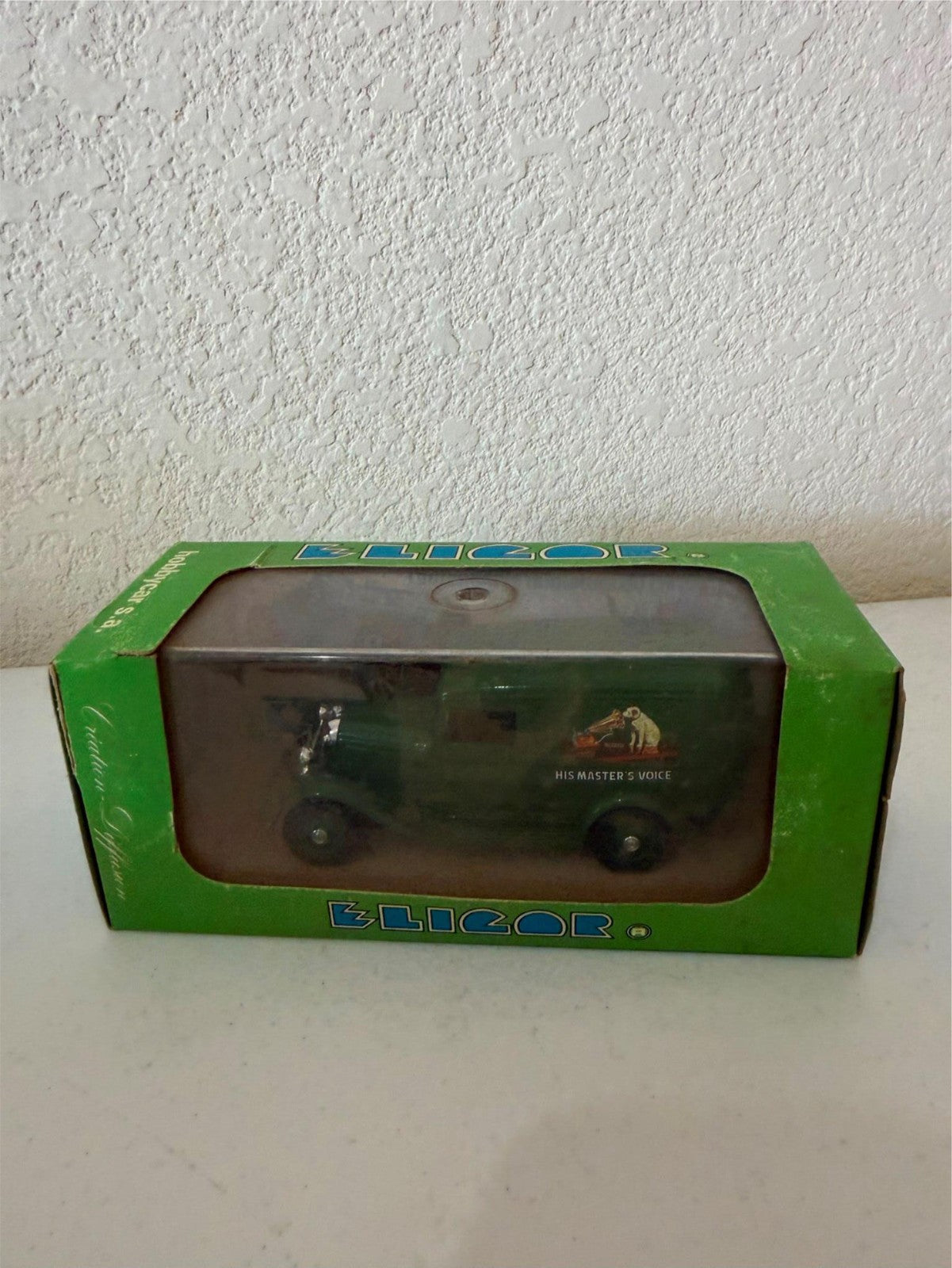 47327520