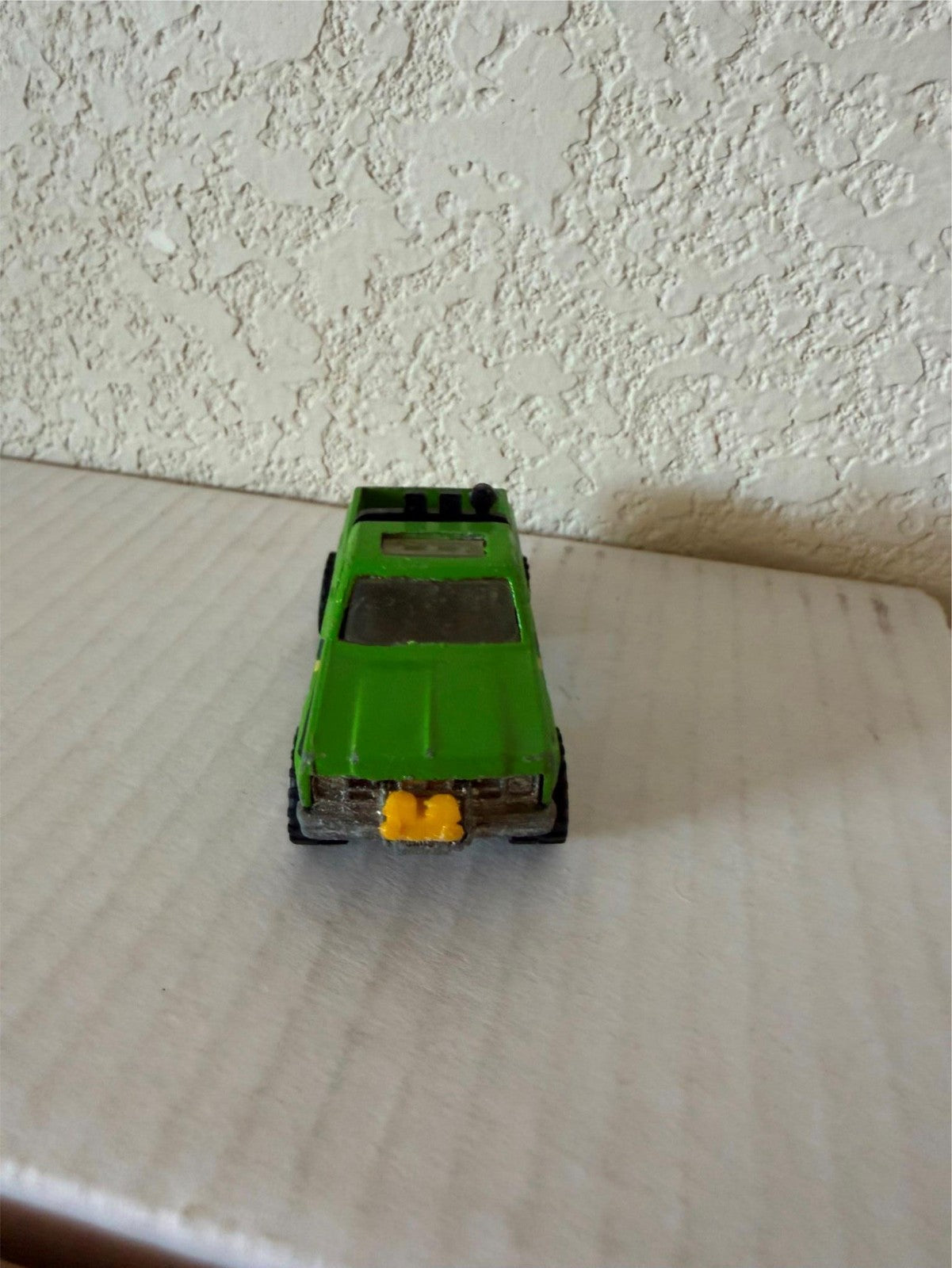 47233540