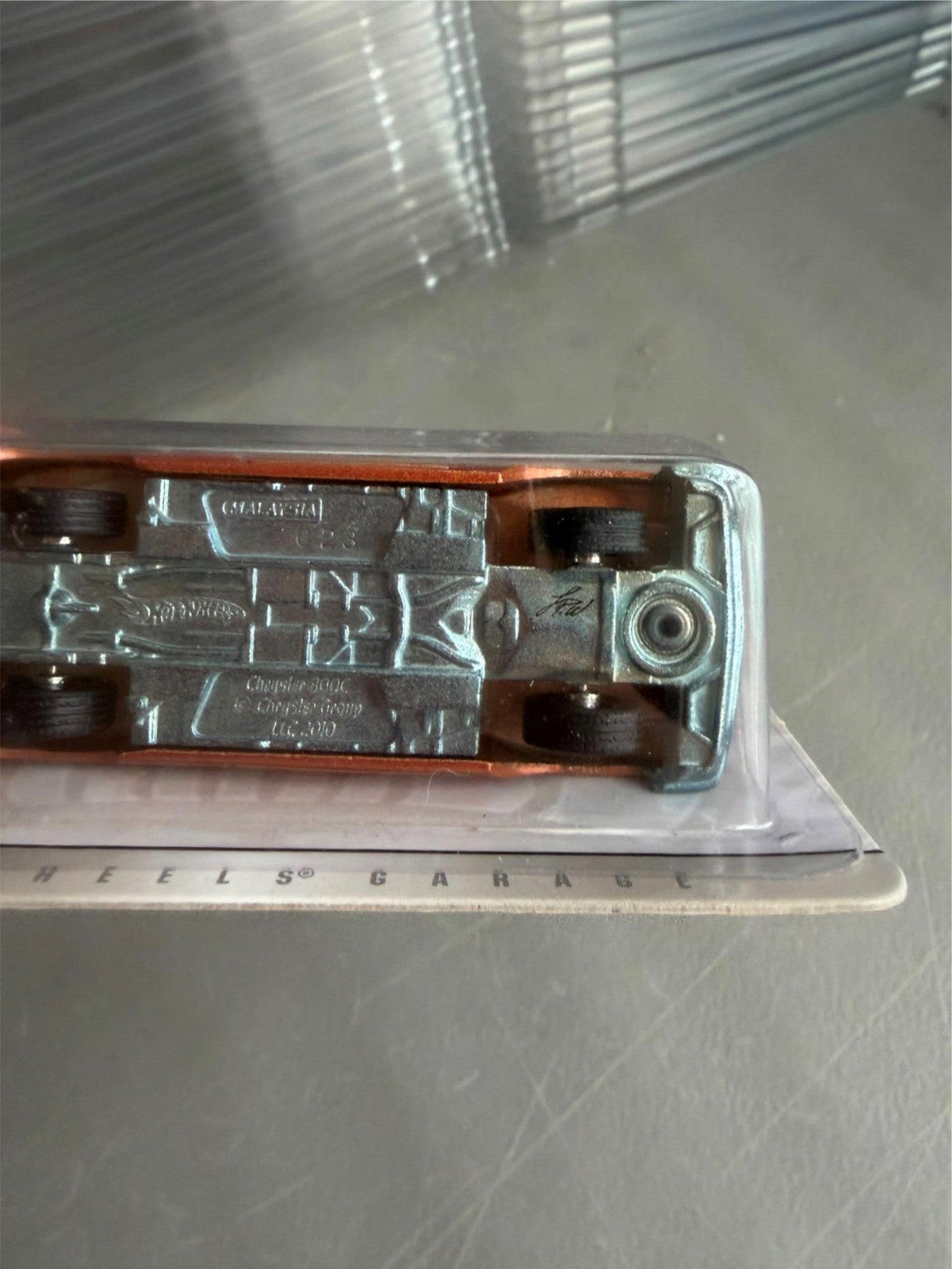 46980586