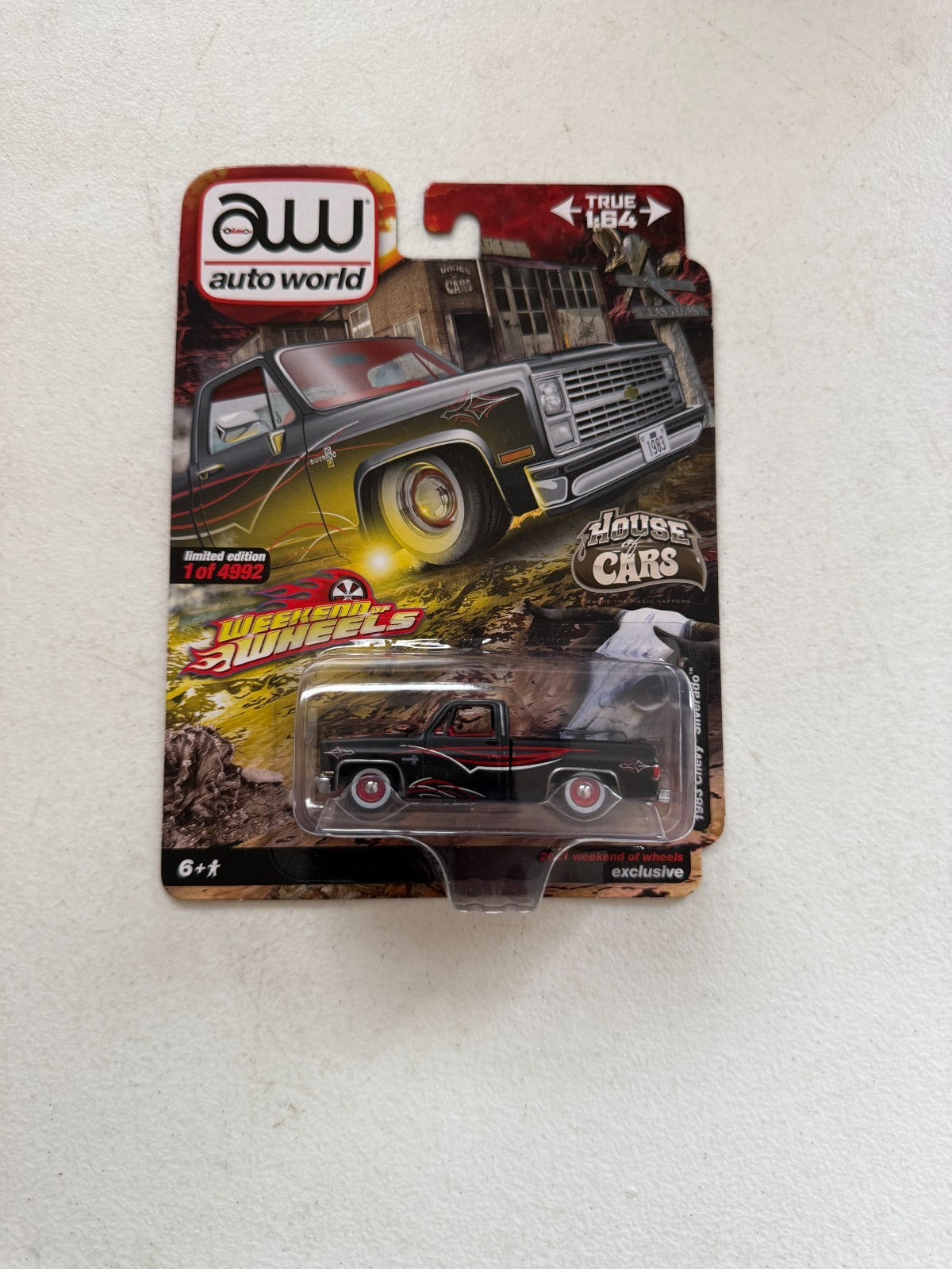 47715884