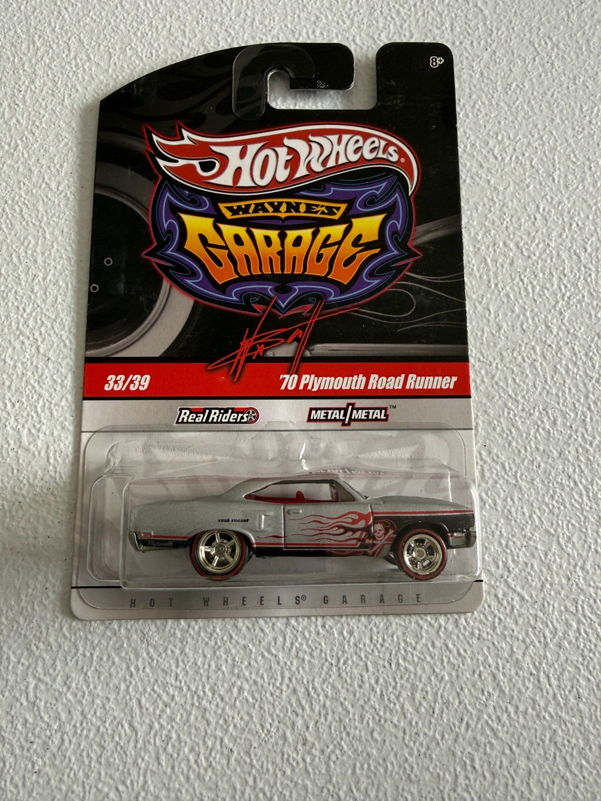 47523281