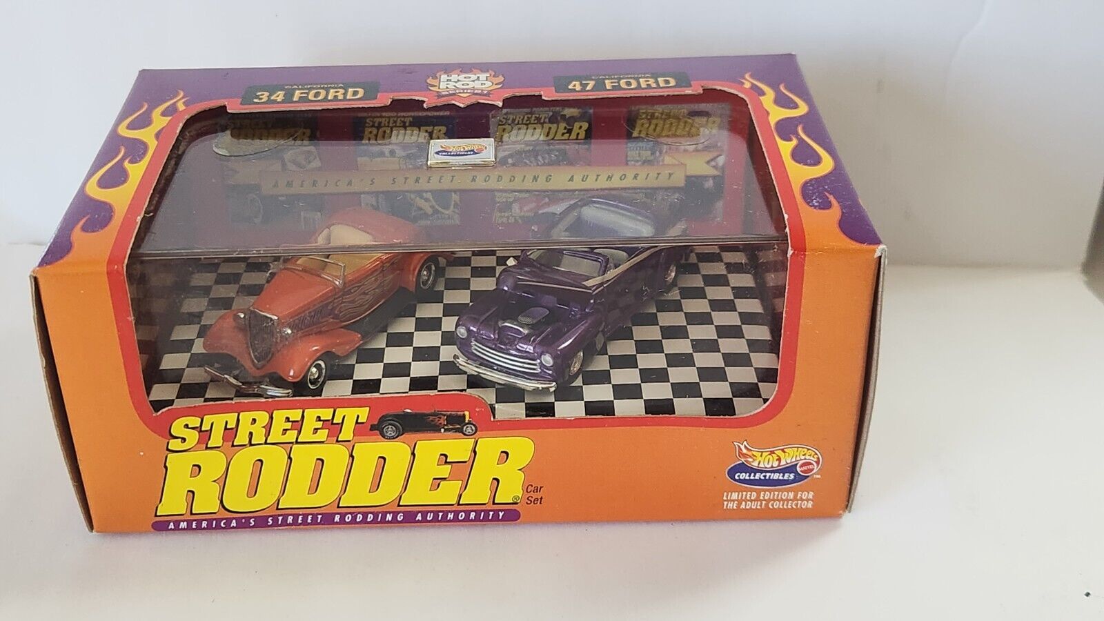 Hot Wheels Hot Rod Series 1 Street Rodder Car Set '34 Ford '47 Ford K89