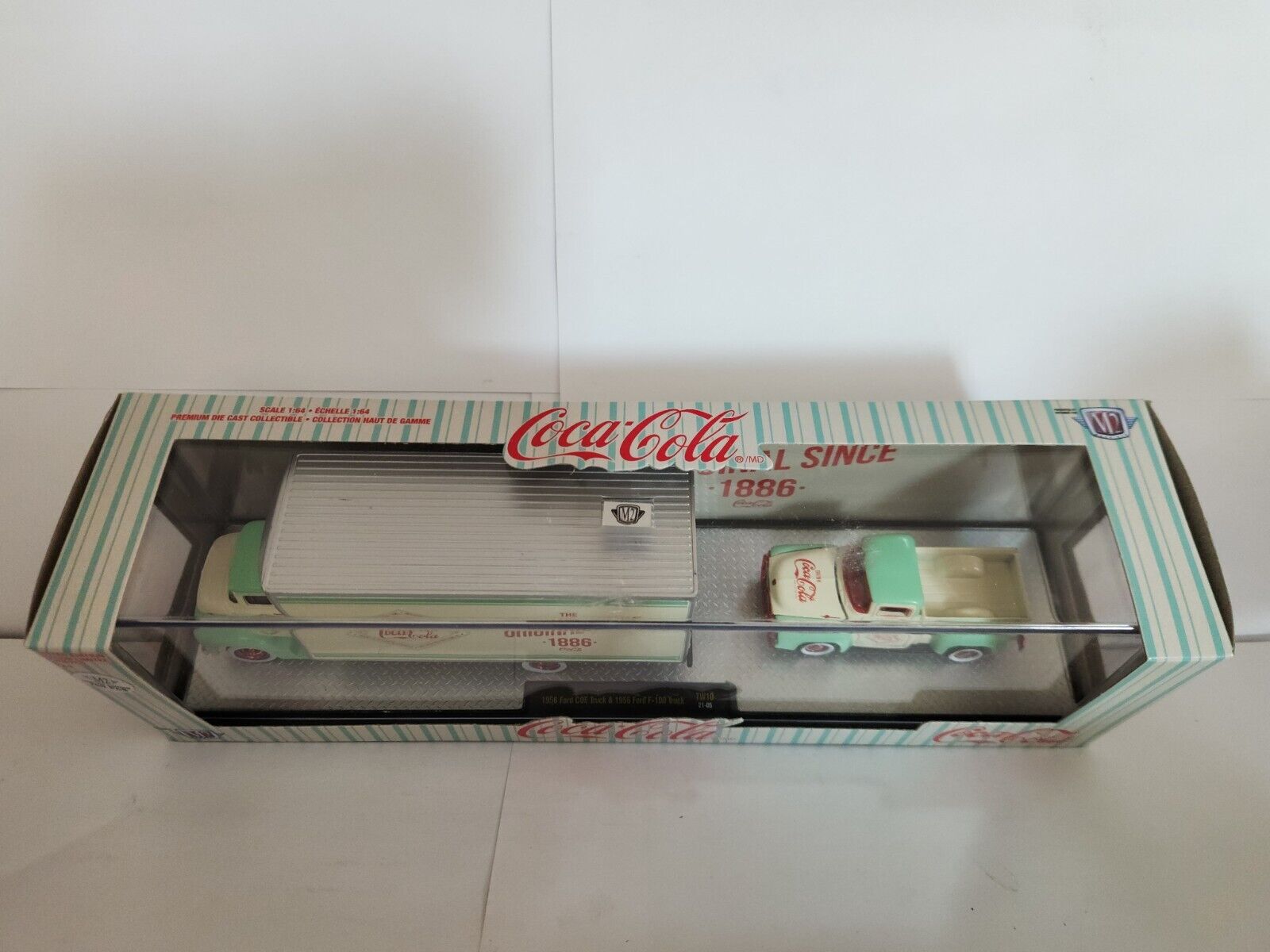 M2 Machines Coca-Cola 1956 Ford COE Truck & 1956 Ford F-100 Truck Chase L28