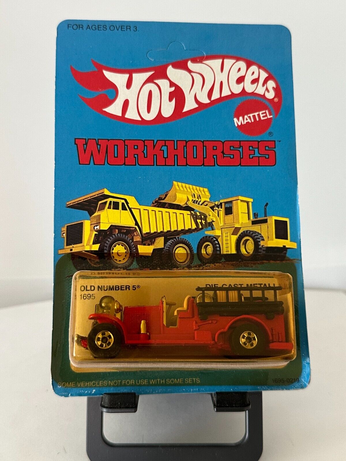 Hot Wheels Workhorses Old Number 5 1695 Unpunched L73