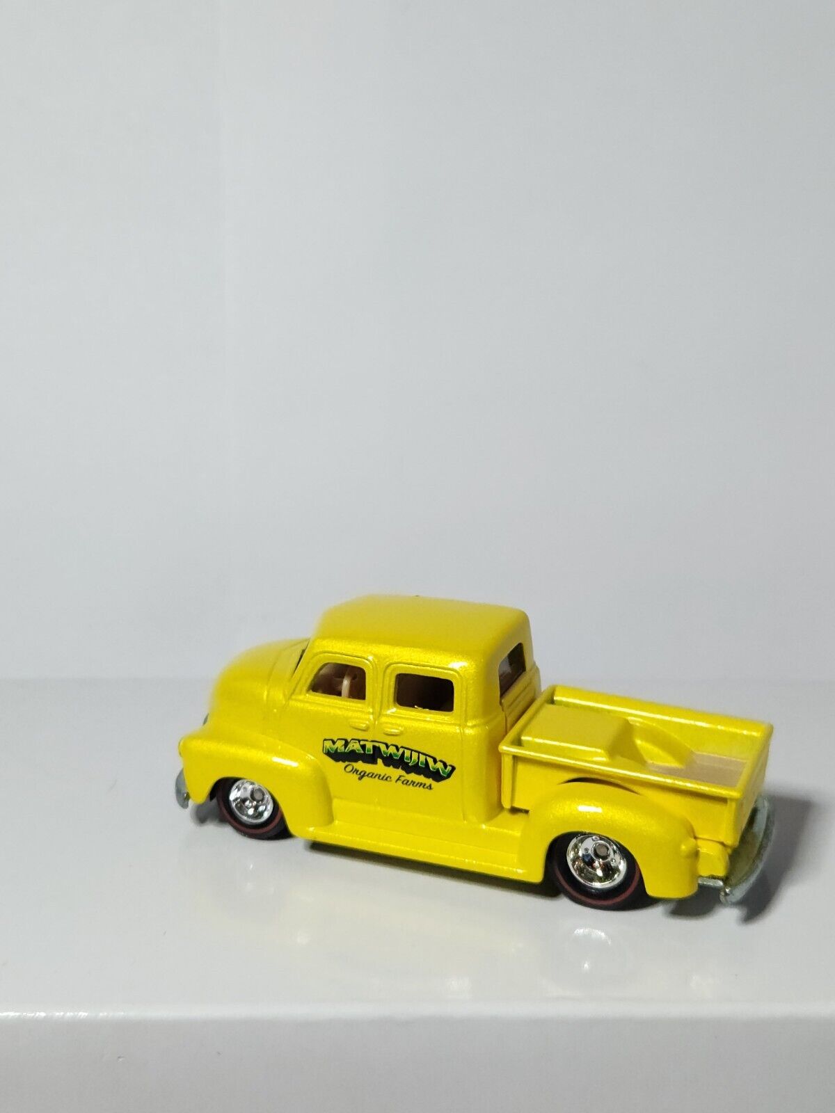 Hot Wheels Ultra Hots '50s Chevy Truck Yellow Real Riders Loose Cars LC85