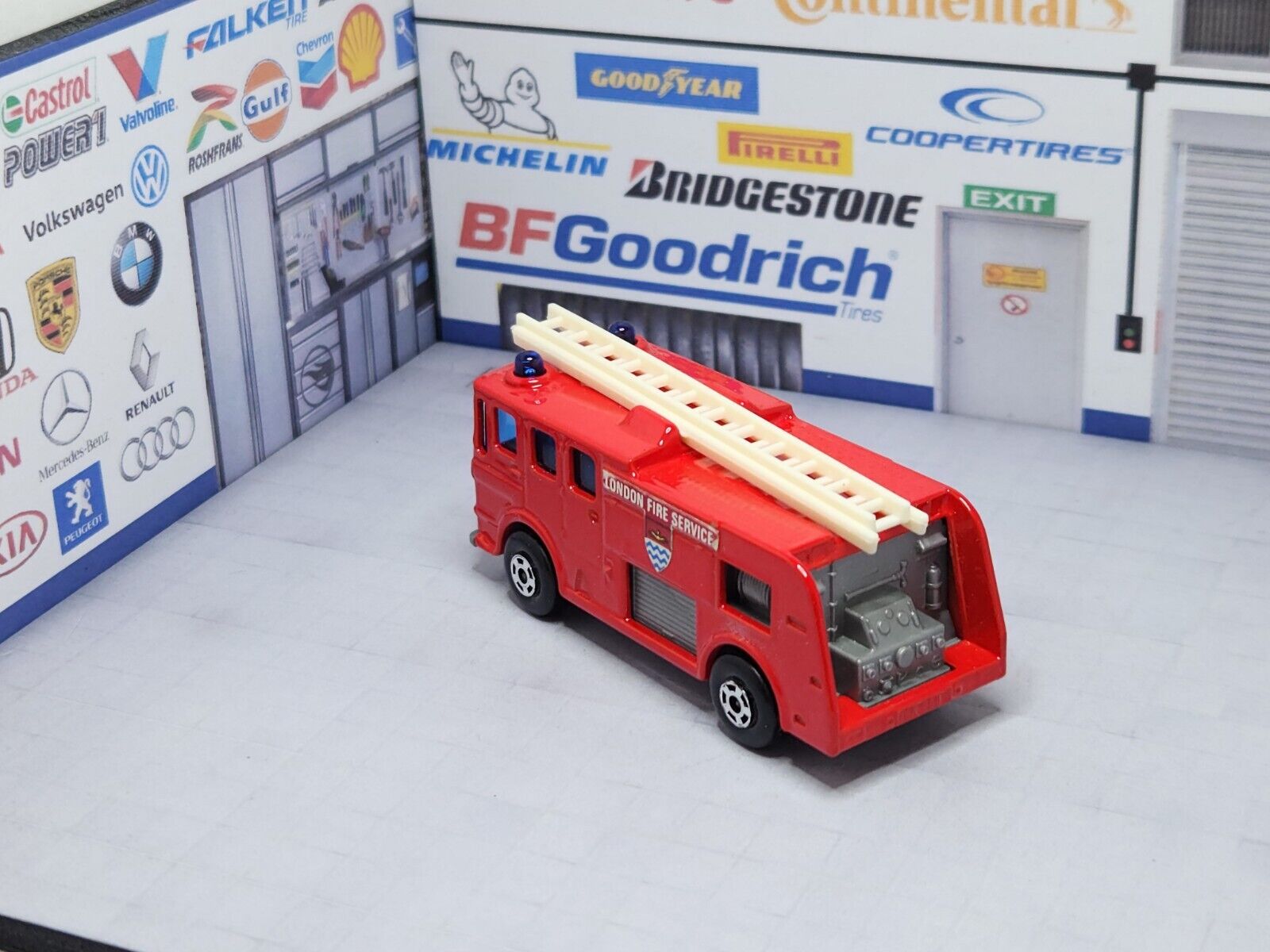 Matchbox Merryweather London Fire Service Loose Cars LC 105