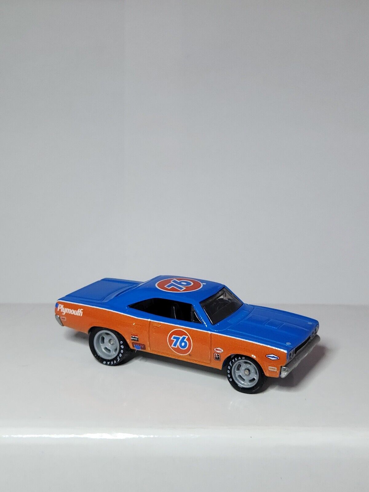 Hot Wheels Premium Car Culture '70 Plymouth Roadrunner From 2 Pack LC88