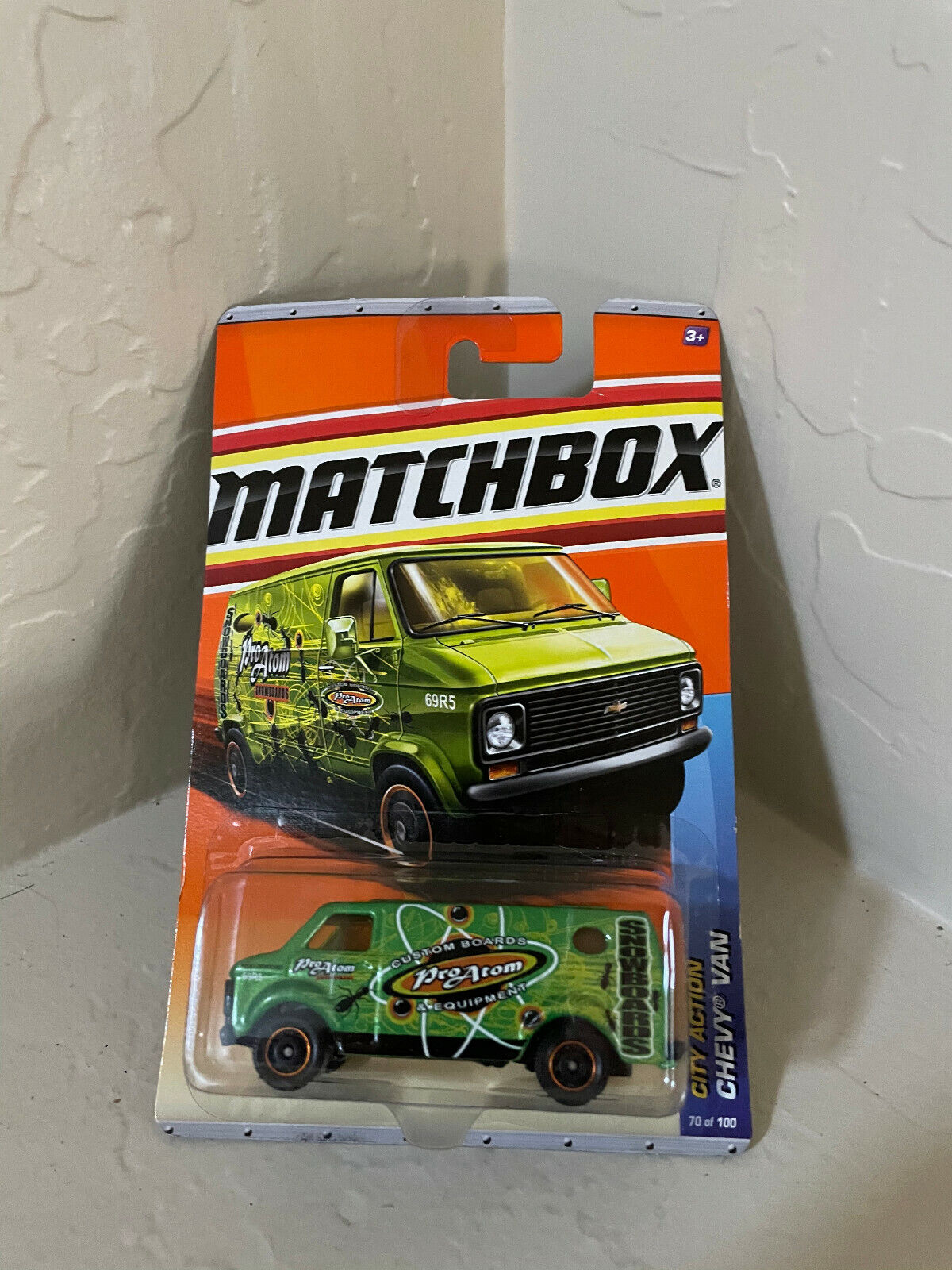 Matchbox Chevy Van City Action V41