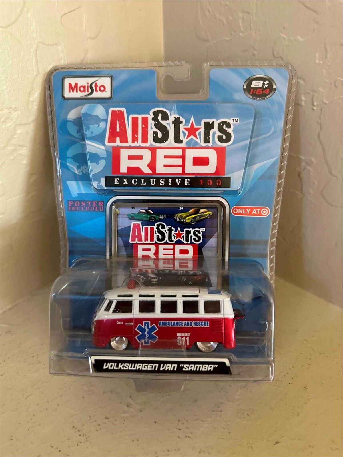 Maisto All Stars Red Exclusive 100 Van Samba Ambulance Walmart Exclusive D9