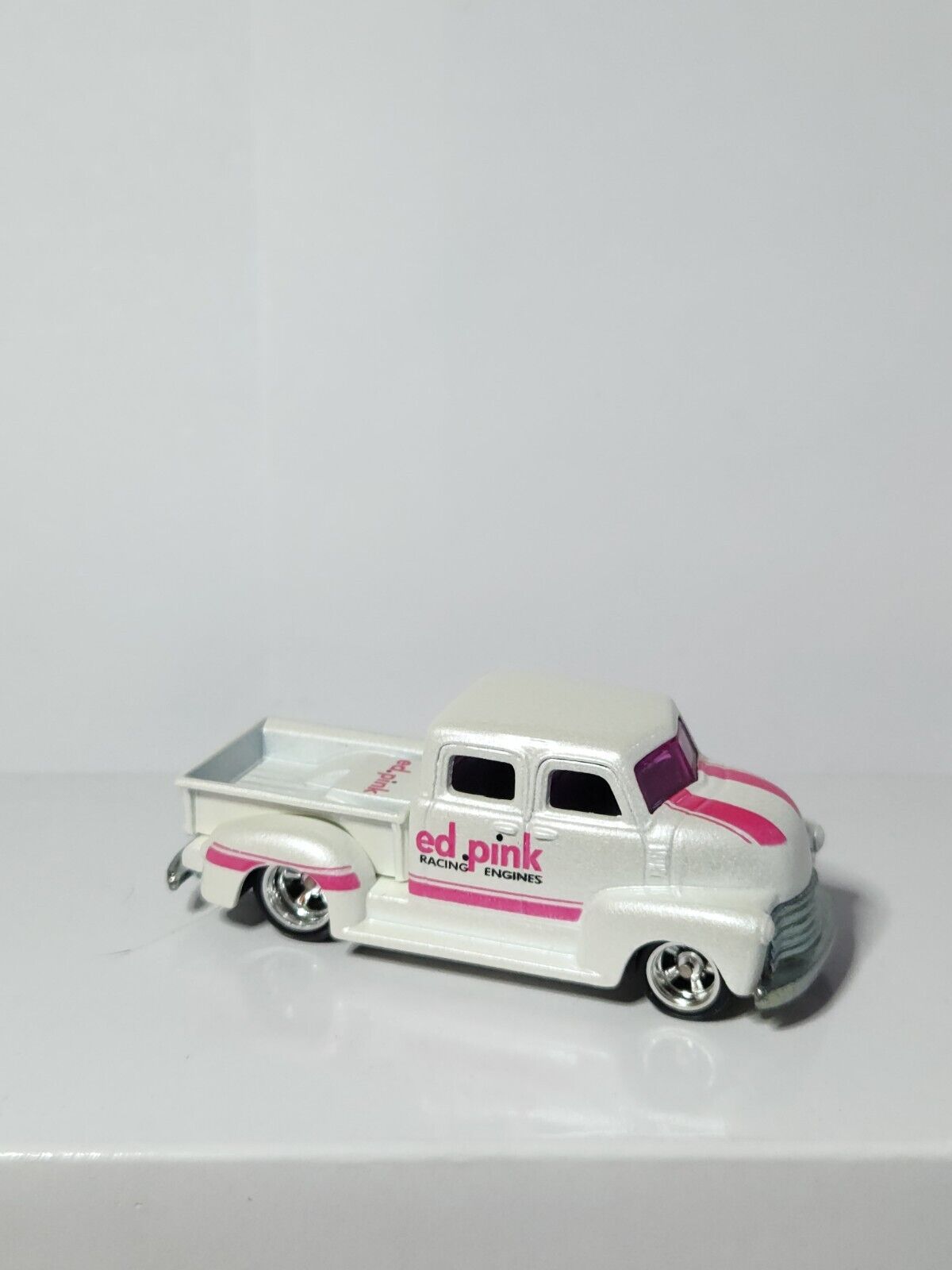 Hot Wheels Delivery 50s Chevy Truck Ed Pink Real Riders Loose Cars LC85