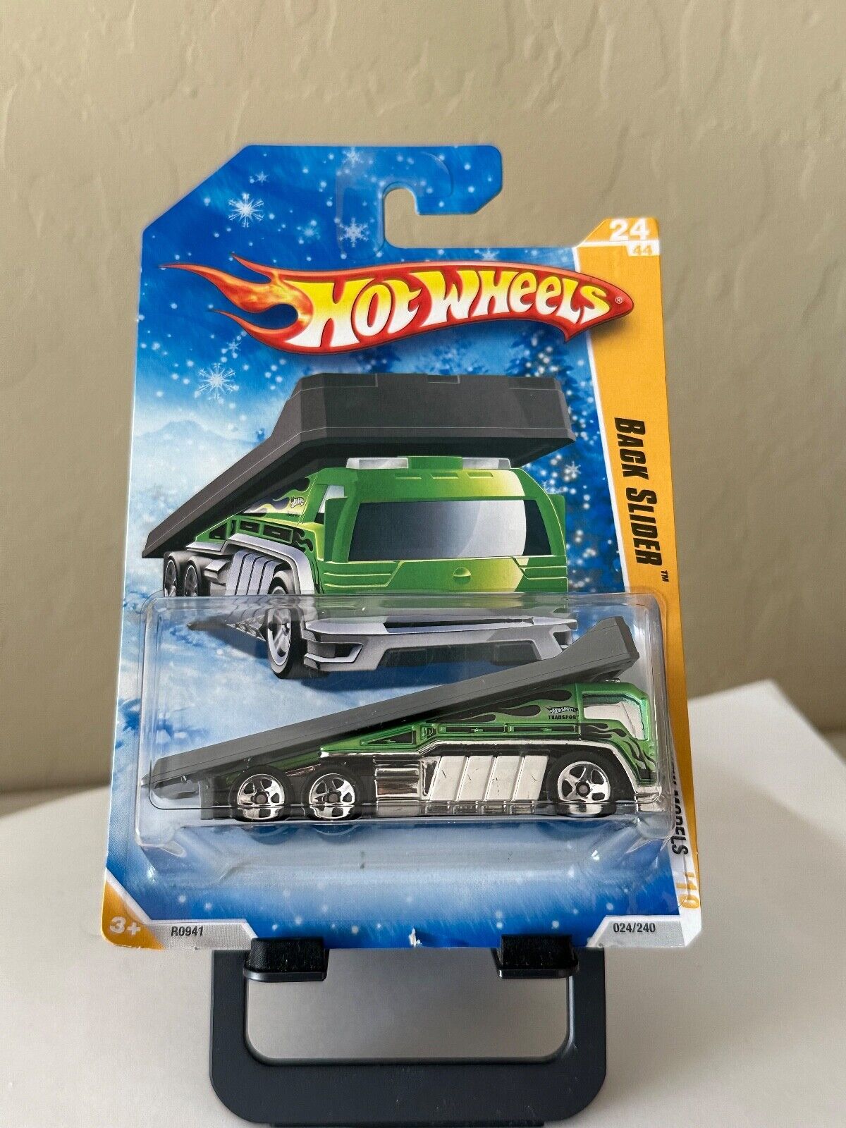 Hot Wheels 2010 New Models Back Slider Green #24 Snowflake Card L70