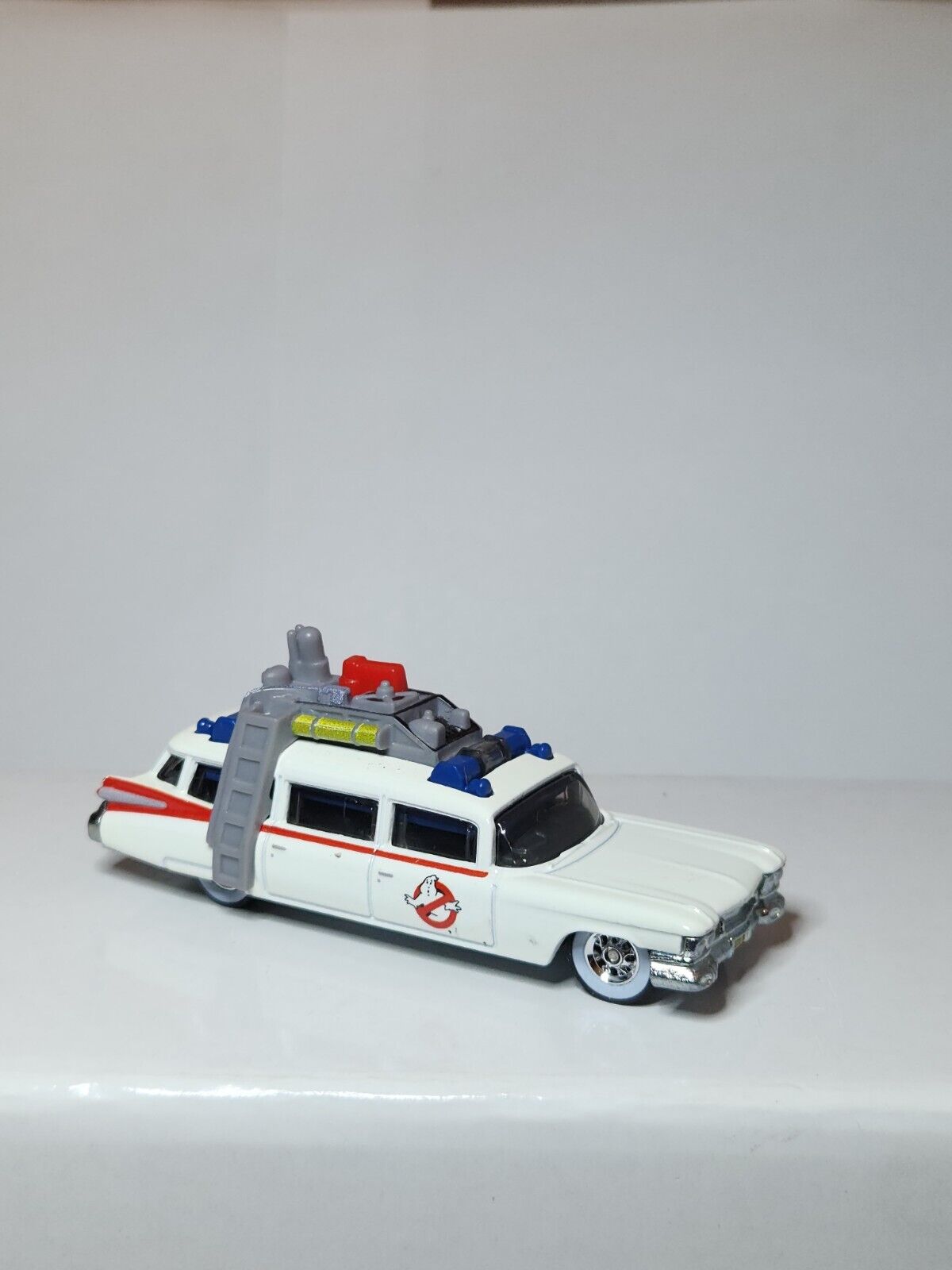 Hot Wheels Ghostbusters '59 Cadillac Ambulance Real Riders Loose Cars LC90