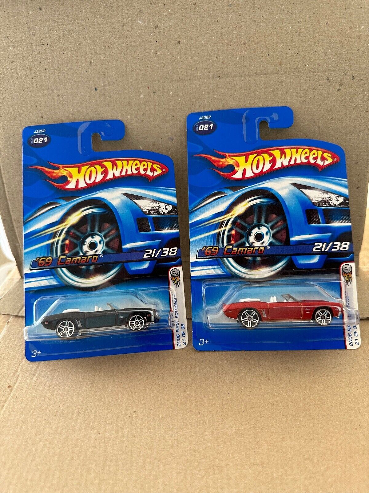 Hot Wheels Lot 2x  '69 Camaro 2006 First Editions #21/38 Black & Red HW12