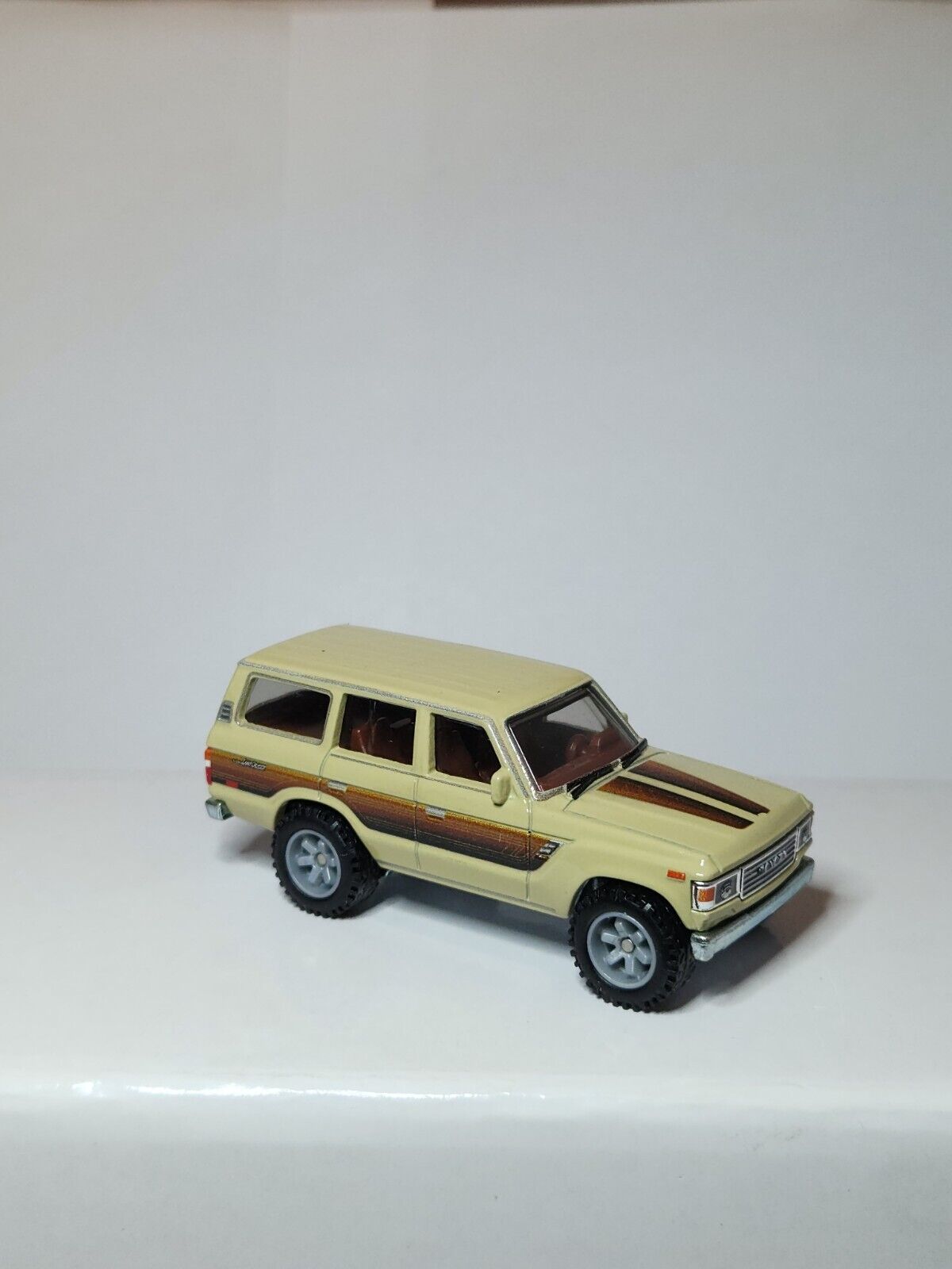 Hot Wheels Toyota Land Cruiser FJ60 Real Riders Loose Cars LC90