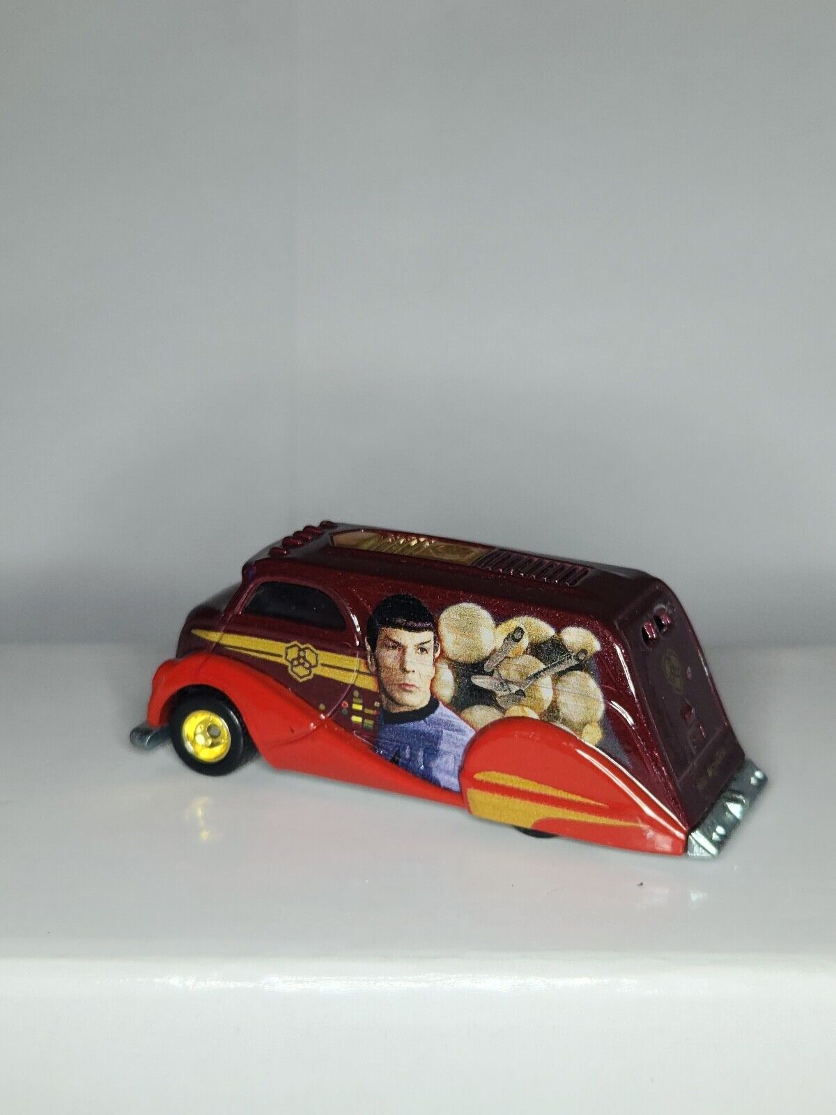 Hot Wheels Pop Culture Star Trek 50th Deco Delivery Spock Real Riders LC87