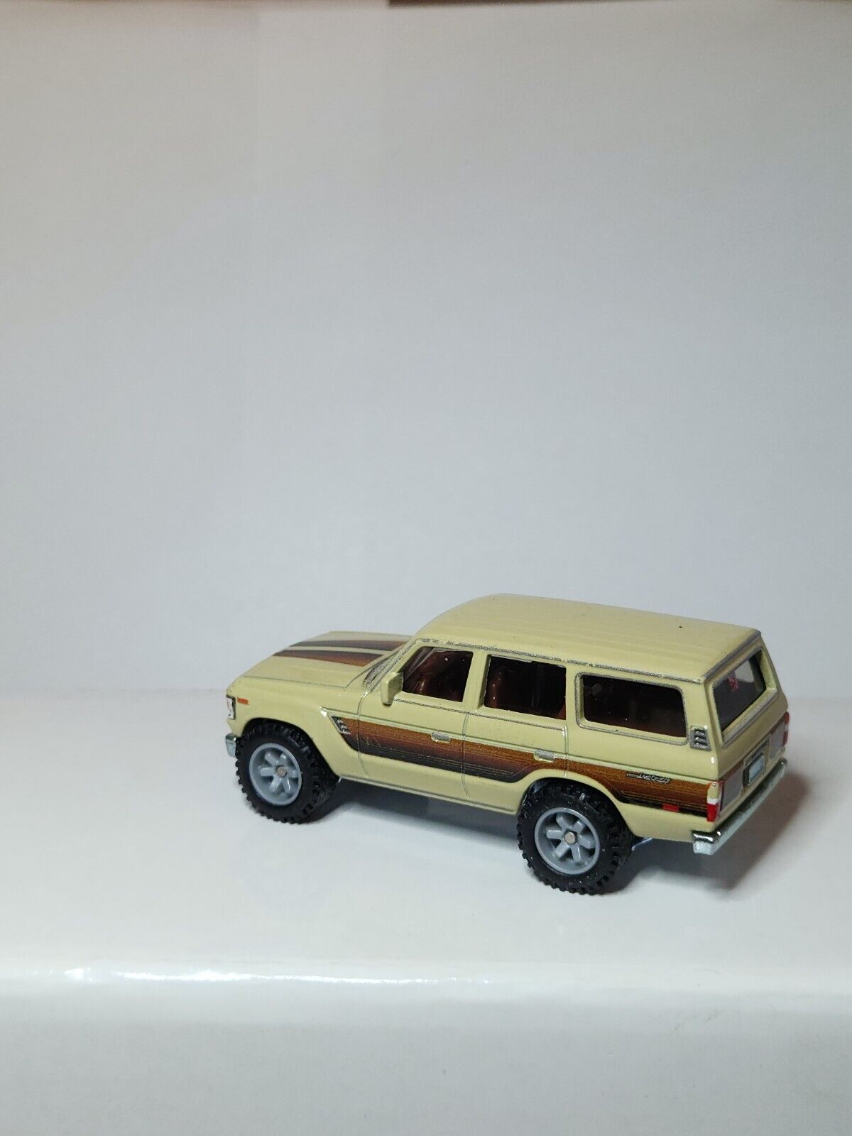 Hot Wheels Toyota Land Cruiser FJ60 Real Riders Loose Cars LC90