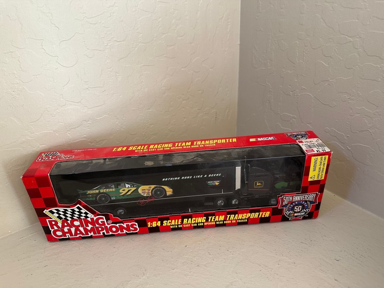 Racing Champions NASCAR 1:64 Scale Racing Team Transporter John Deere DP