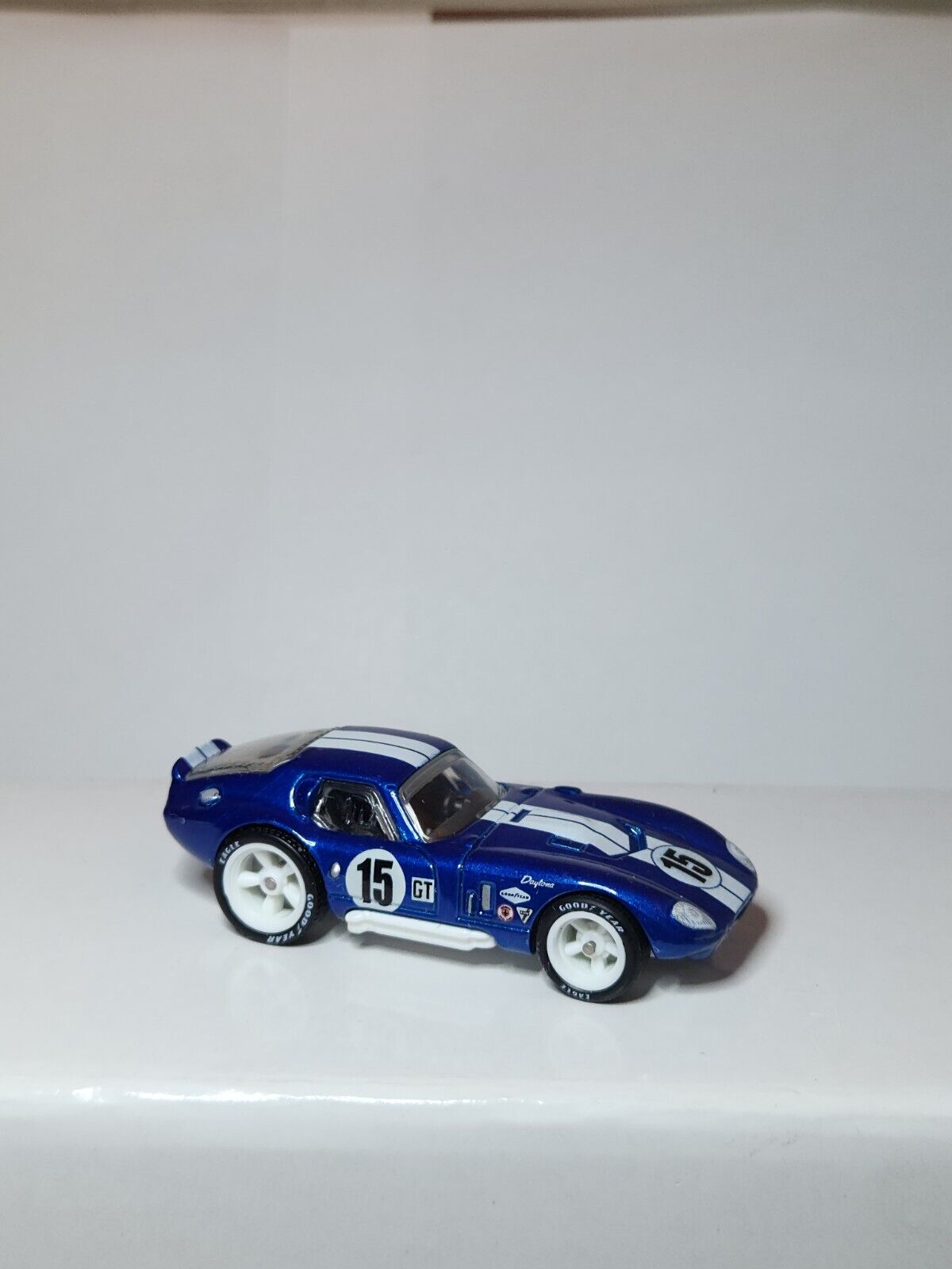 Hot Wheels Circuit Legends Shelby Cobra Daytona Real Riders Loose Cars LC90